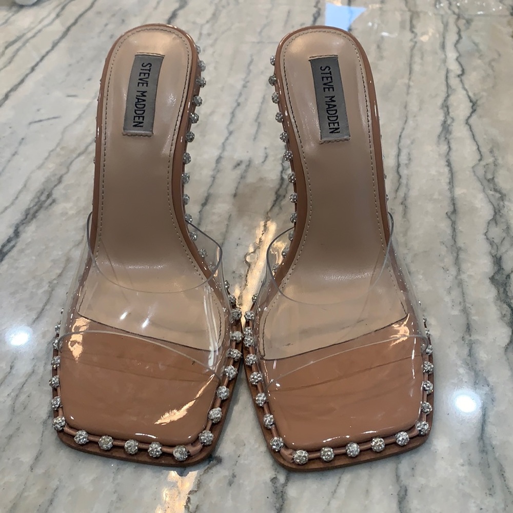 Steve Madden nude heels